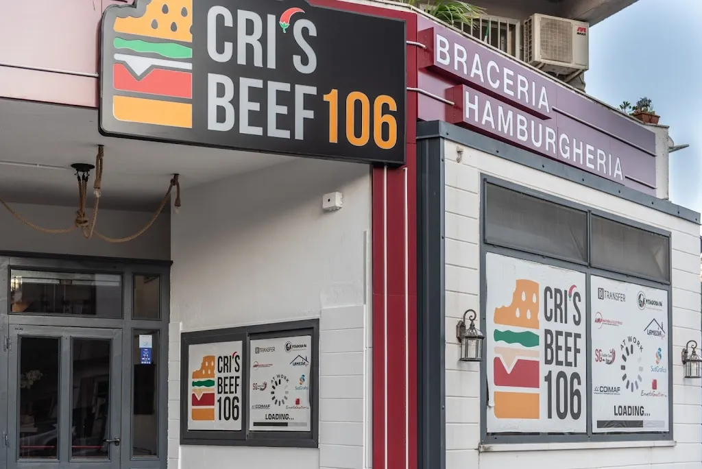 Cris’Beef 106 restaurant in Marina di Davoli