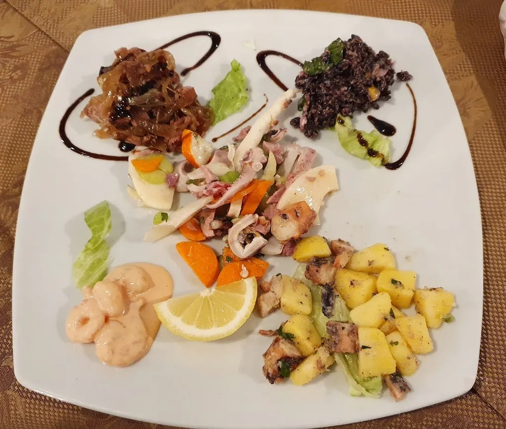 Andre Scozza_La Tana Del Lupo_Marina di Davoli_review