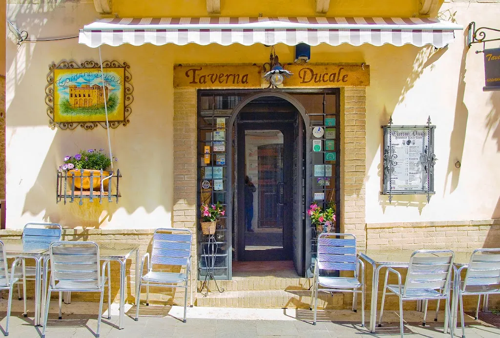 Morris Kagan_Taverna Ducale_Crecchio_review