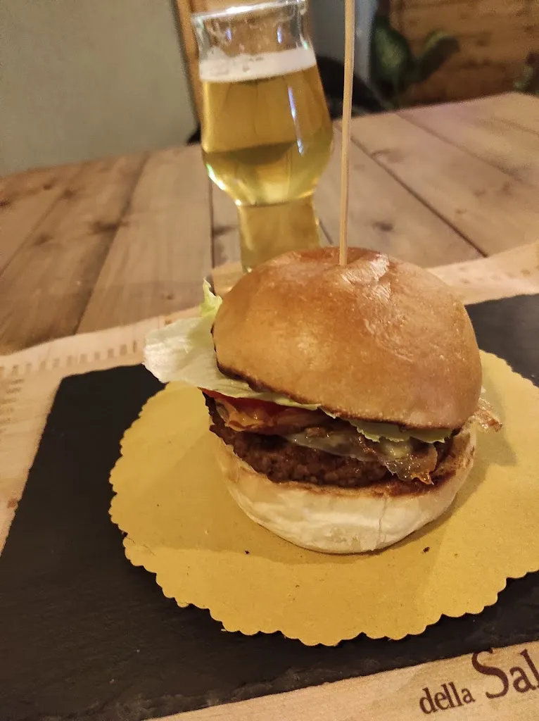 Antonio Guzzi_RAHE' - Calabrian Brewpub_Miglierina_review