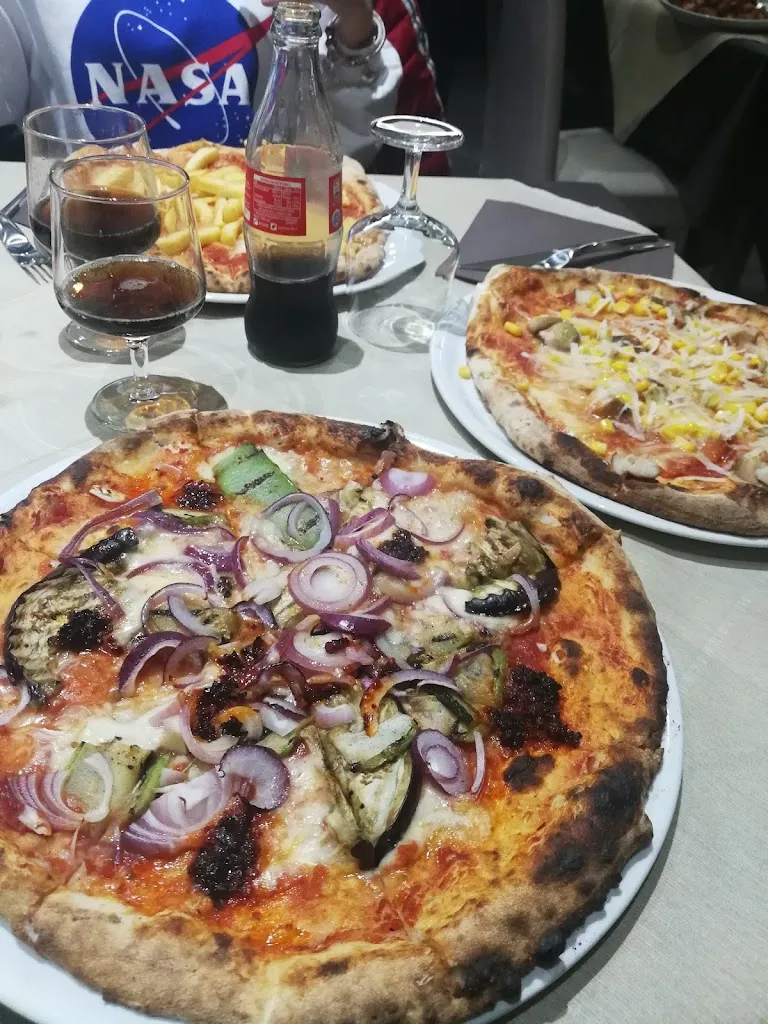 Noemi Currà_Piper Cafè. Bar...pizzeria..trattoria.._Mileto_review