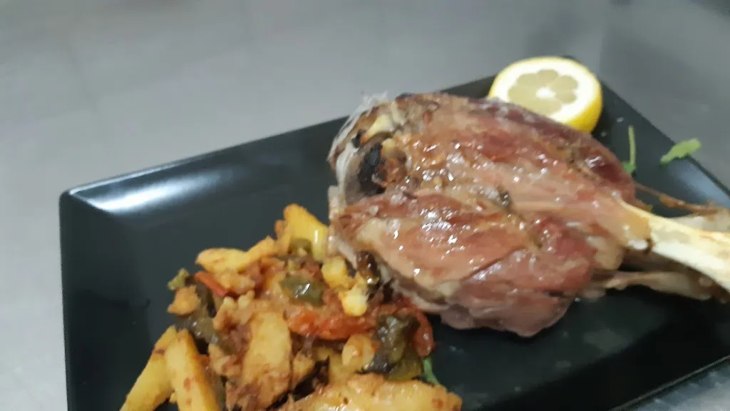 Piper Cafè. Bar...pizzeria..trattoria.. restaurant in Mileto