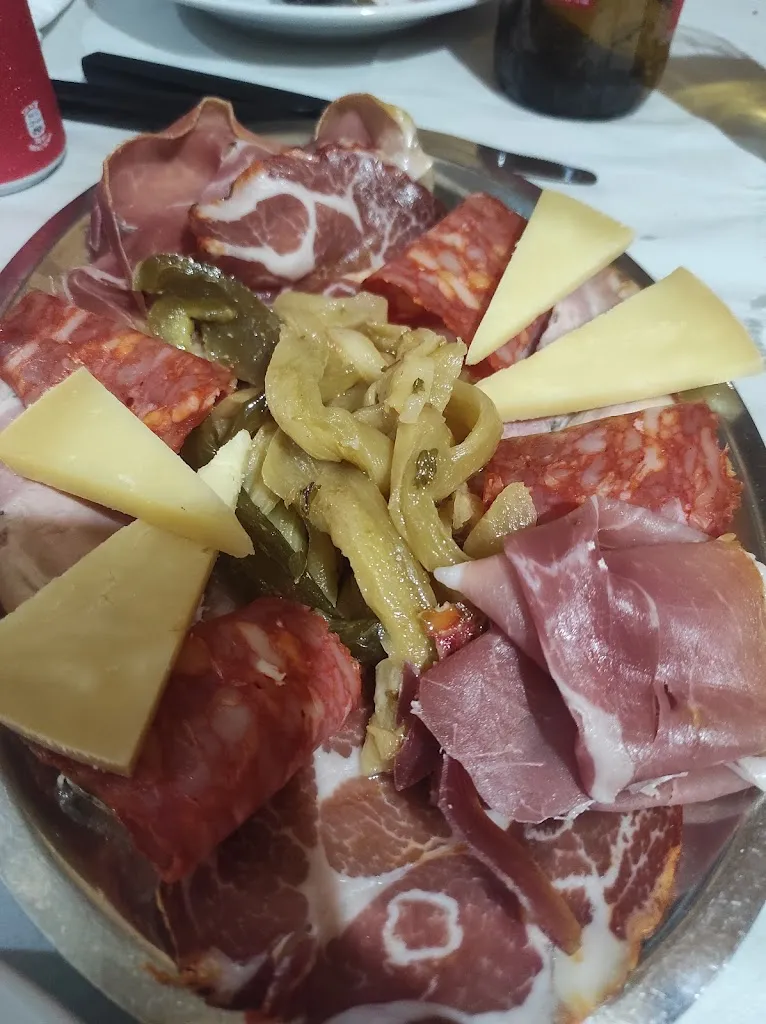 Thaira Laurenti_Il camino da kociss_Mileto_review