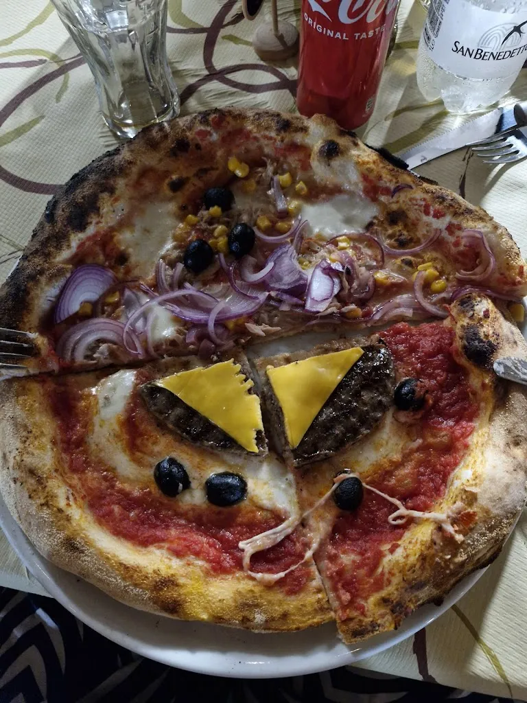 Giuseppina F._Fratelli Britti Pizzeria Hamburgeria Ristorante_Melito di Porto Salvo_review