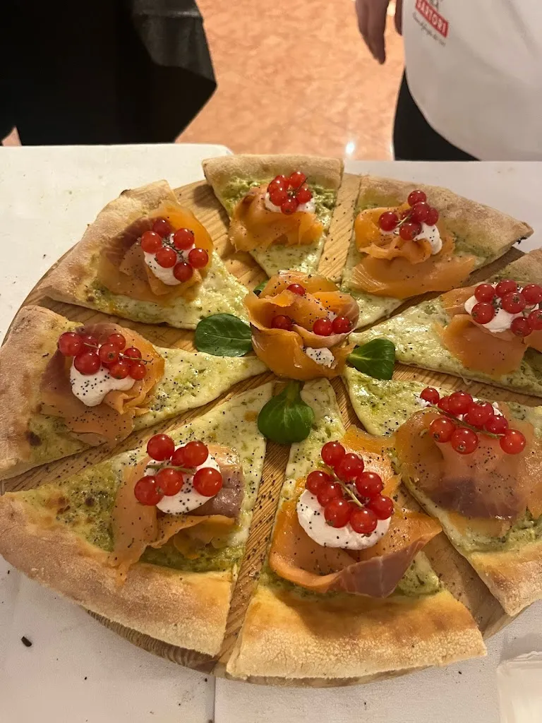 Pizza e sfizi_Melito di Porto Salvo_slider_image_1