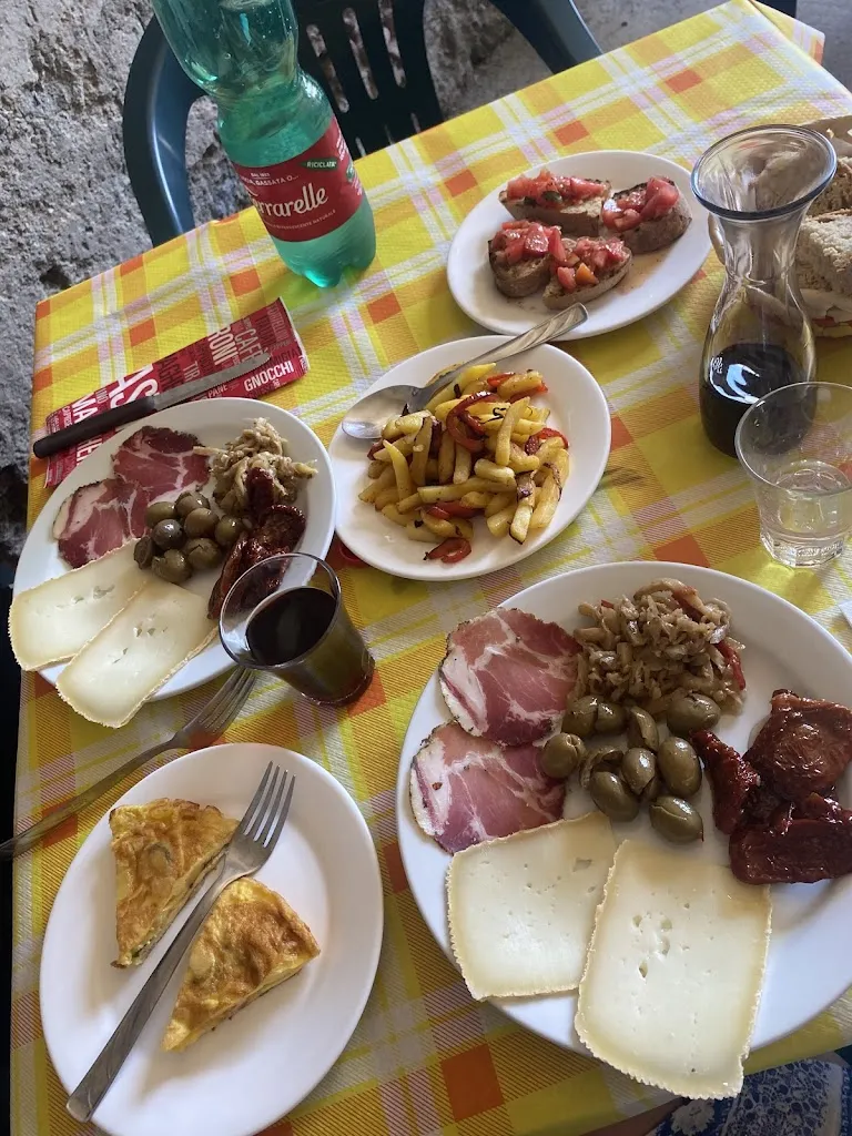 Kelly Gardin_La Cantina Di Nonno Nino_Melito di Porto Salvo_review