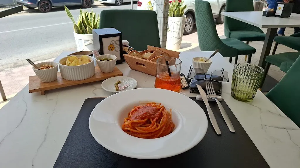 Verschnuert Bluewin.ch_Garden Cafè_Monasterace_review