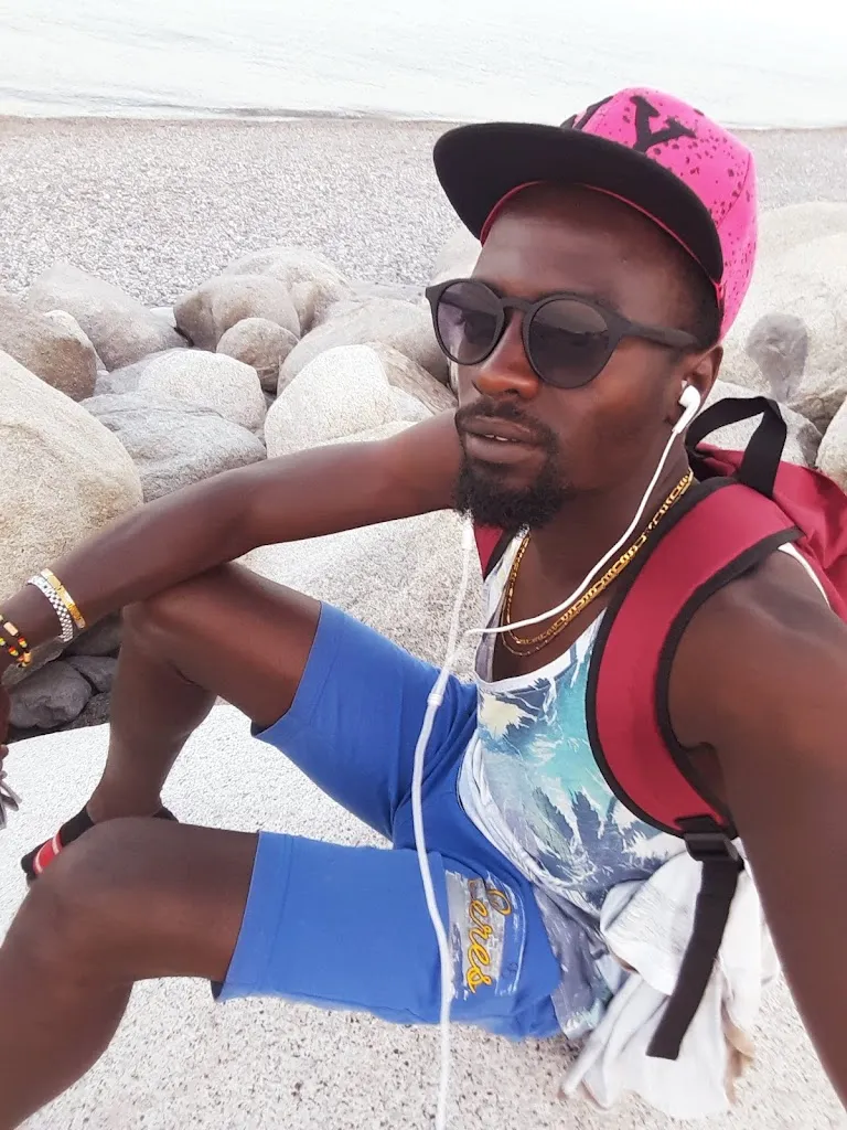 king Nyassi_Pizzeria-Rosticceria 