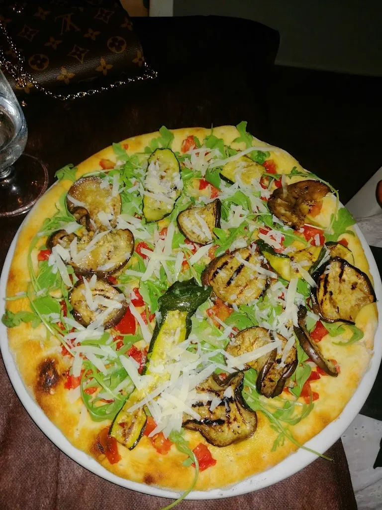 Ristorante Il Murales_Montegiordano_slider_image_2