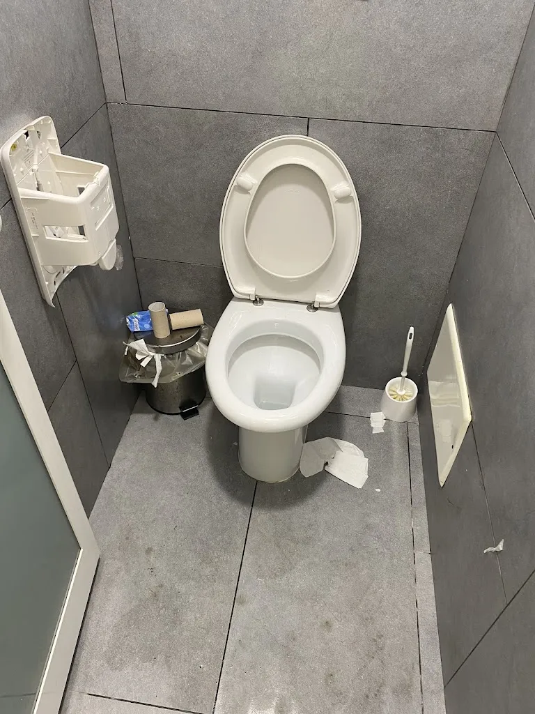 augmentin1x2_Casual Club_Montebello Jonico_review