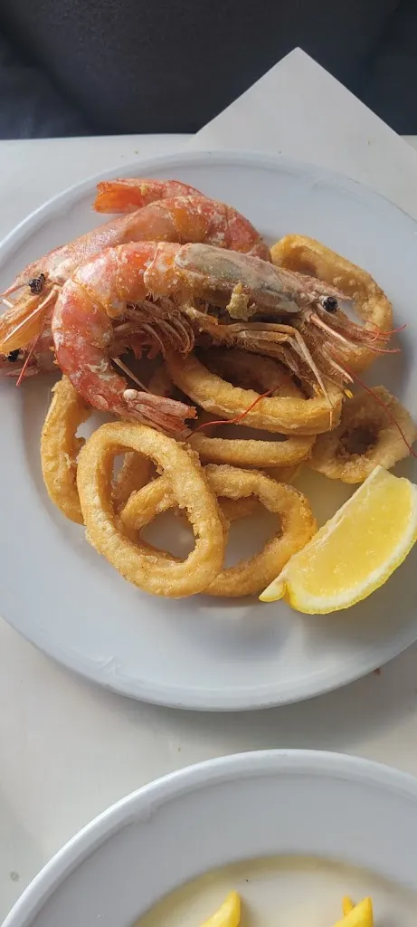 nancy howard_Ristorante Laghetto Pizzeria.posti Letto Albergo_Montebello Jonico_review