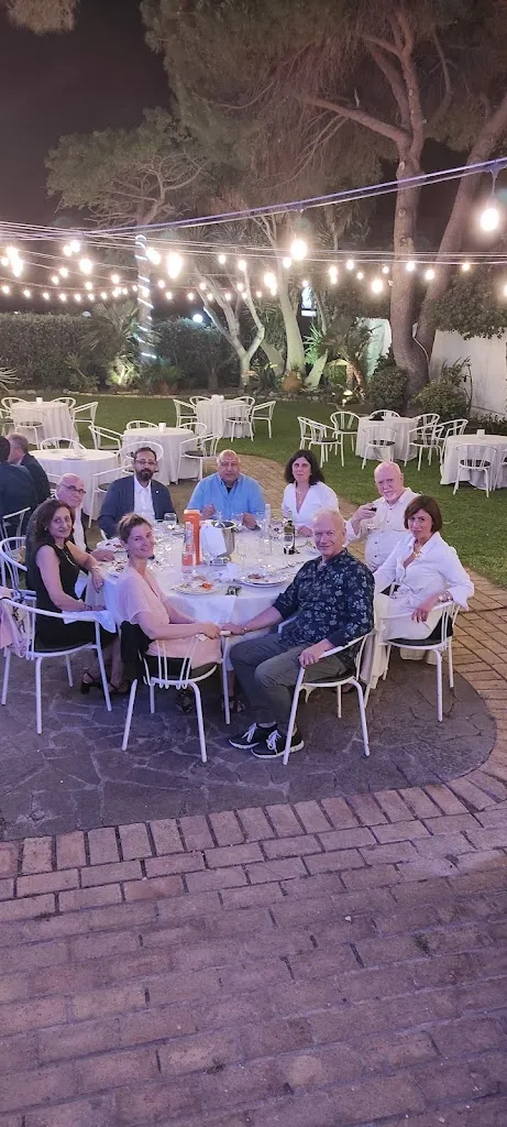 Martino Cartella_Terrazze Le rose_Montebello Jonico_review