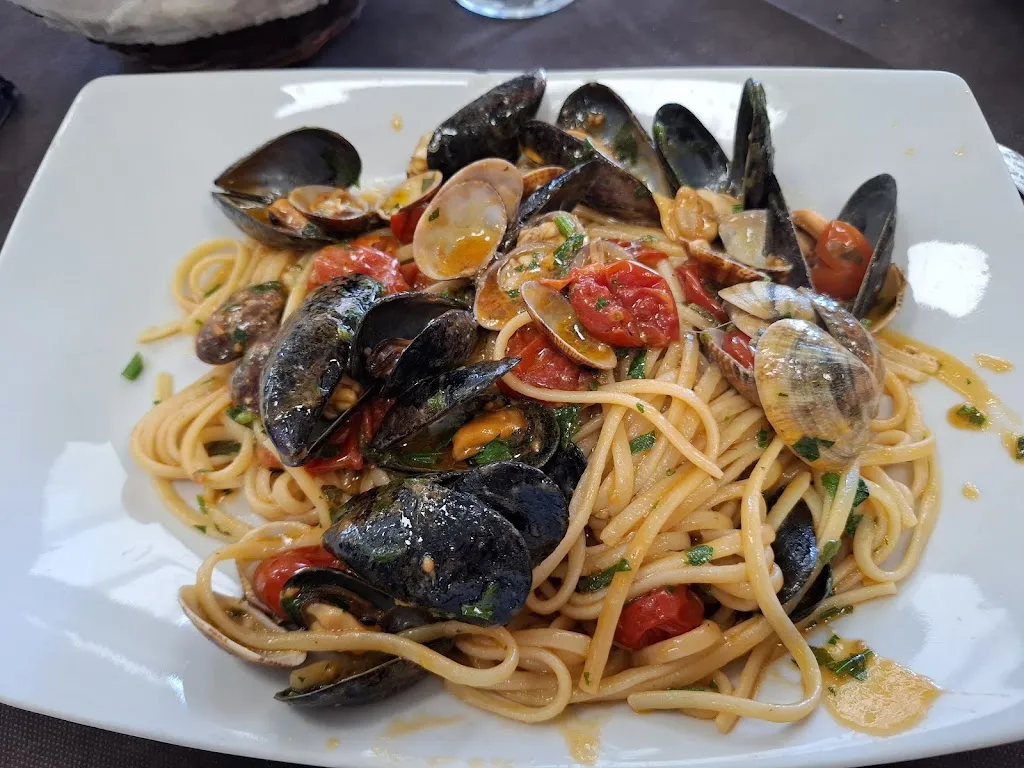 Tony Cartier_OCCHIO GRILL_Montebello Jonico_review