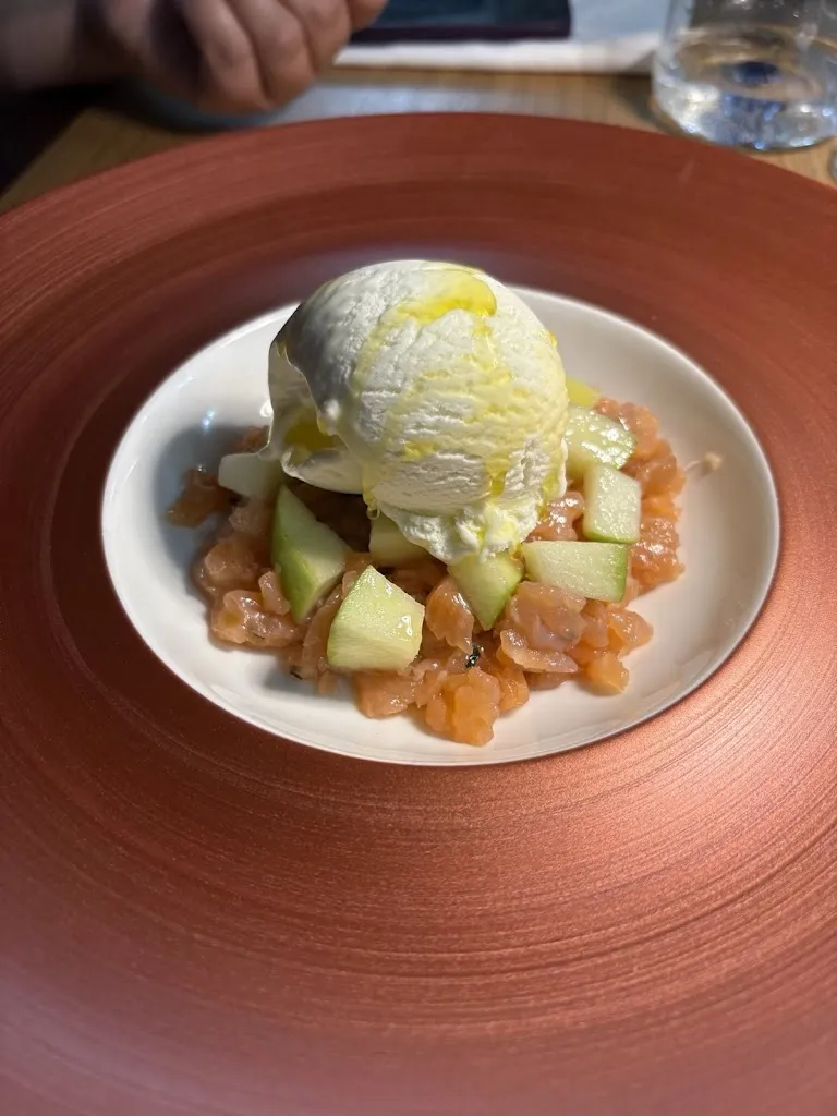 scary woman_L'Antico Borgo_Morano Calabro_review