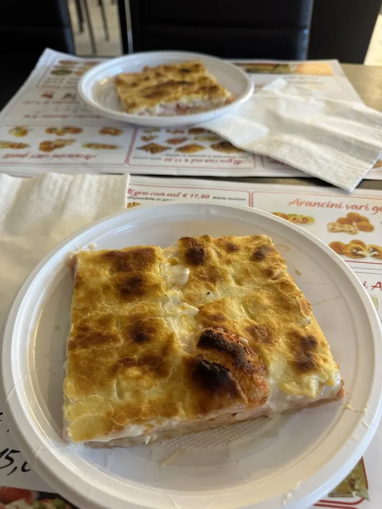 Надежда Шустова_Il taglio giusto da Carmelo_Morano Calabro_review