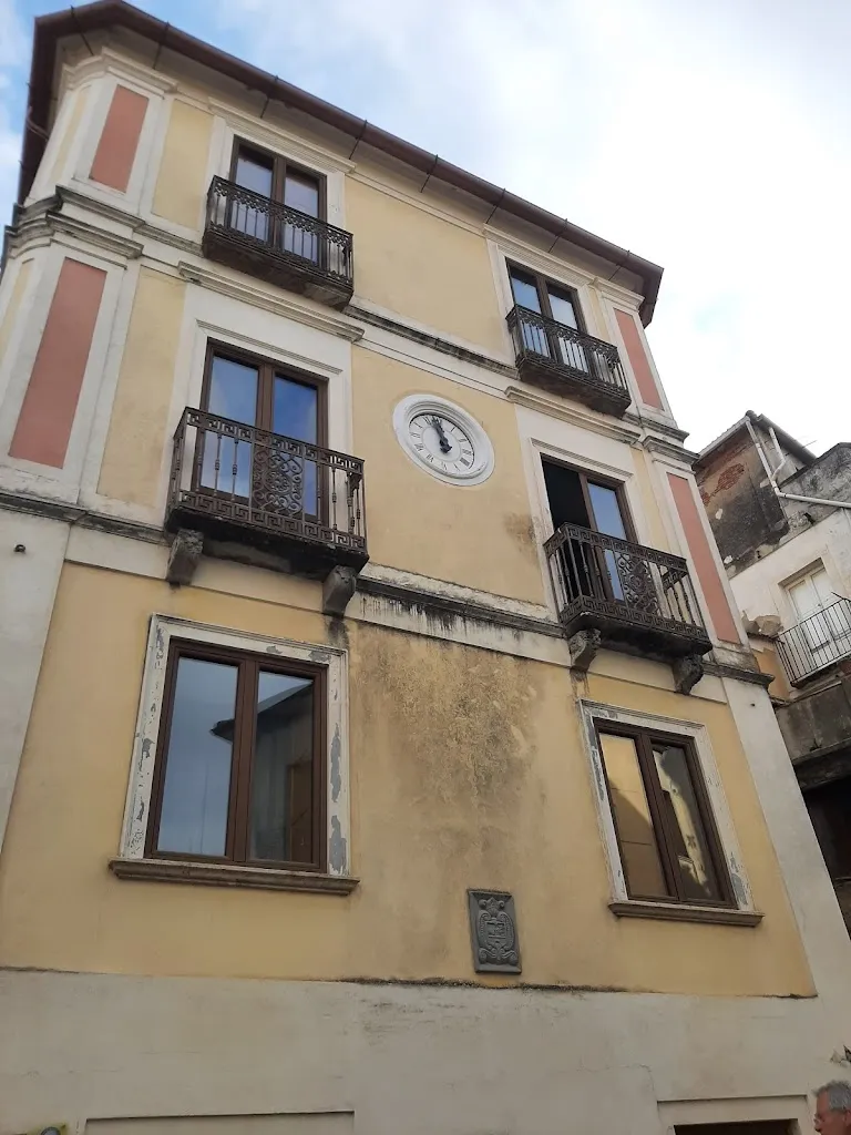 Palazzetto dell'orologio_Monterosso Calabro_slider_image_2