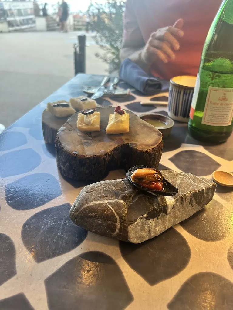 Reyhaneh Askari_Miky_Monterosso Calabro_review