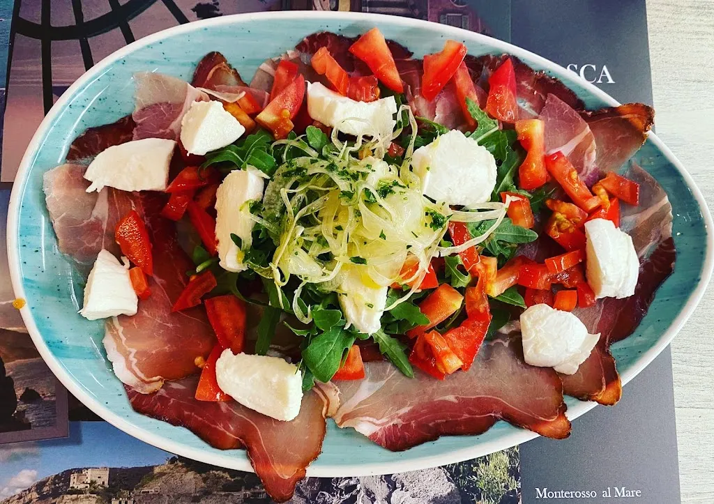 Tosca Bistrot_Monterosso Calabro_slider_image_3