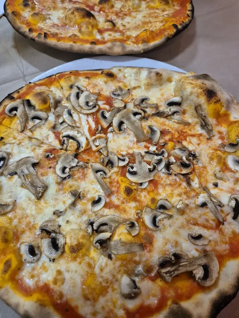 Virgilio_La Fattoria Pizzeria Ristorante_Alba Adriatica_review