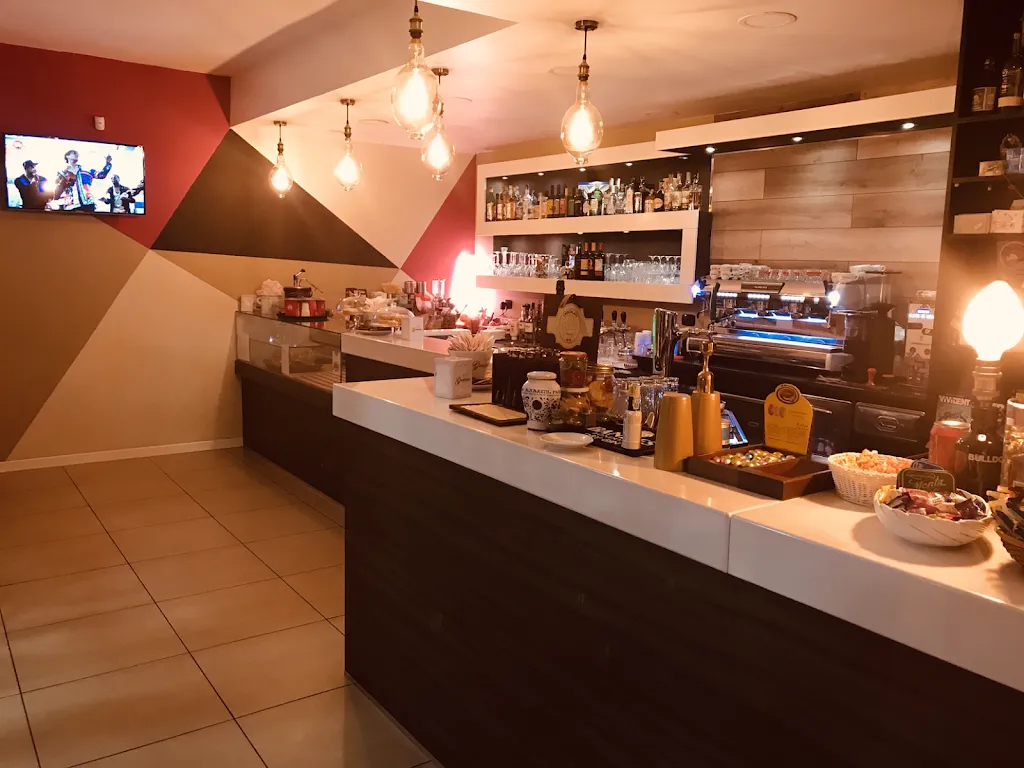 Barfè Coffee & Lounge Bar restaurant in Montalto Uffugo
