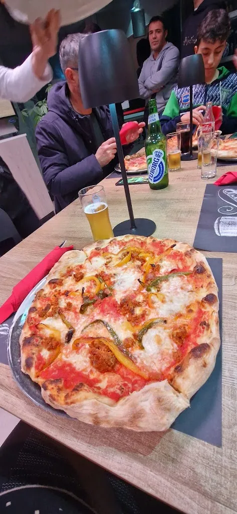 Angelica_Pizzeria Pinseria Birreria da Mario_Montalto Uffugo_review