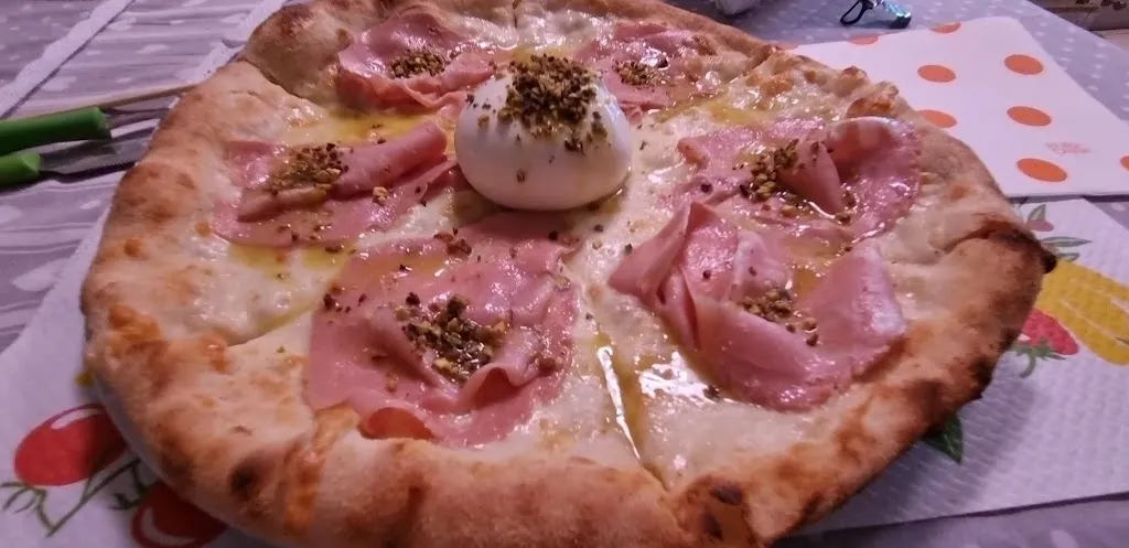 Pizzeria Pinseria Birreria da Mario_Montalto Uffugo_slider_image_2