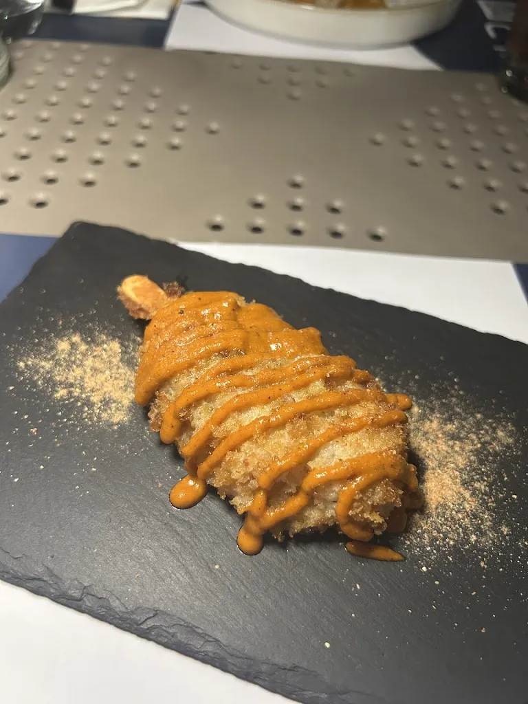 Francesca Cucumo_Acqua Pazza pesce e pizza contemporanea_Montalto Uffugo_review