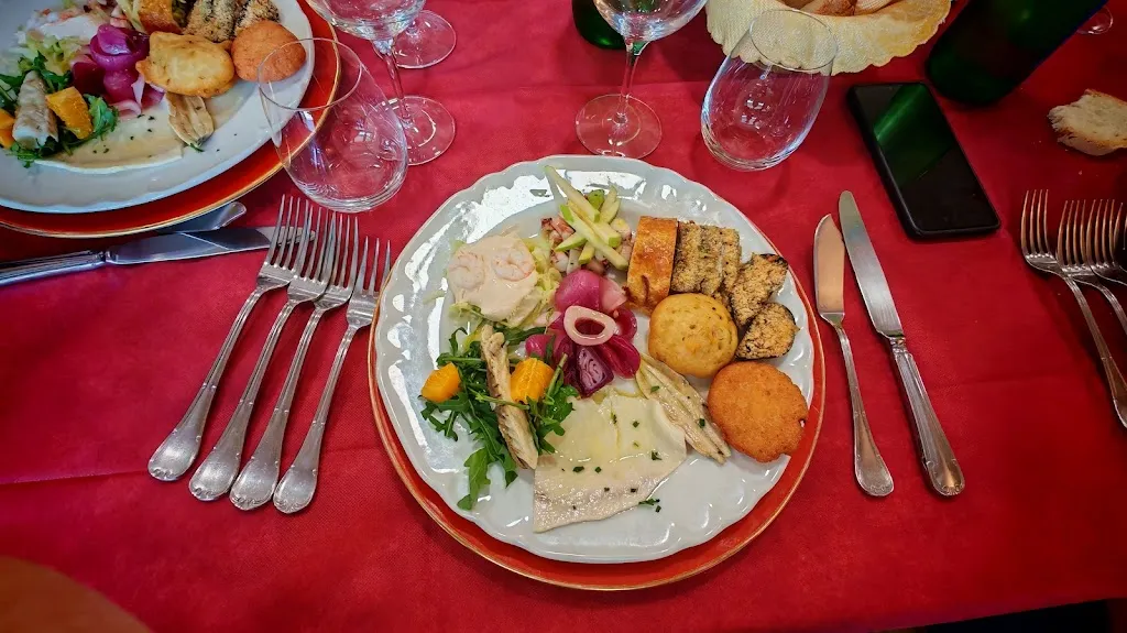 Hornoiu Manuela MANUELA_Ristorante Elefante Rosso_Montalto Uffugo_review