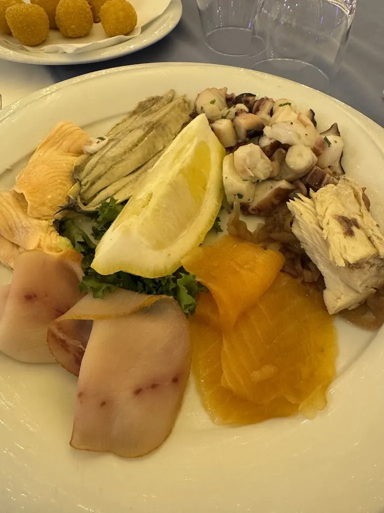 Mirko Delfino_Lido Sogno_Motta San Giovanni_recensione