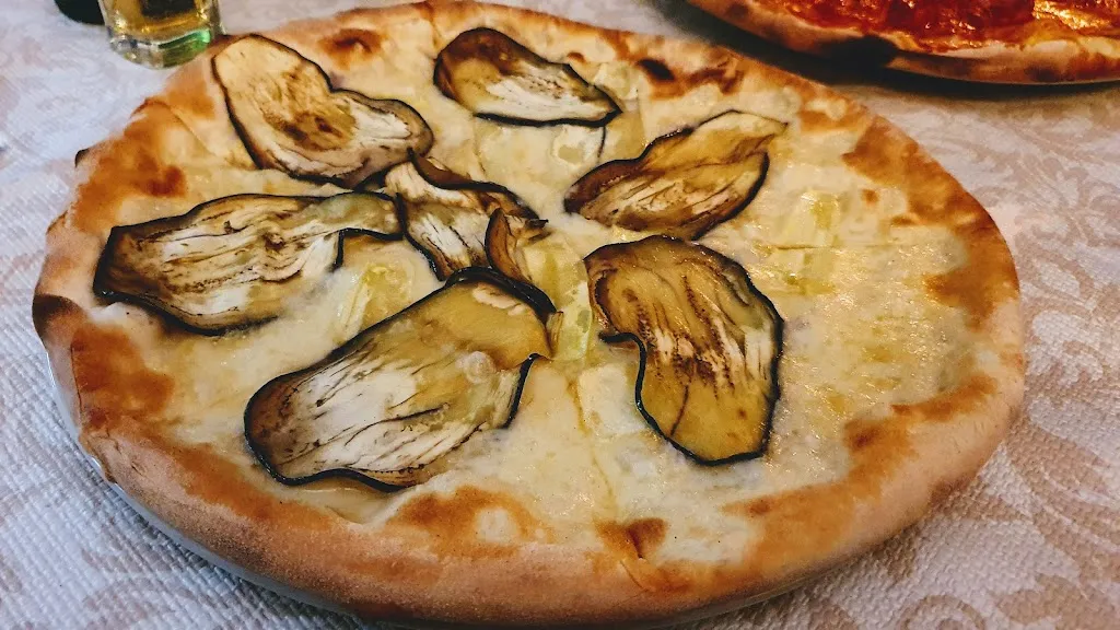 Alessandra Scutieri_Il Gatto Nero_Palermiti_review