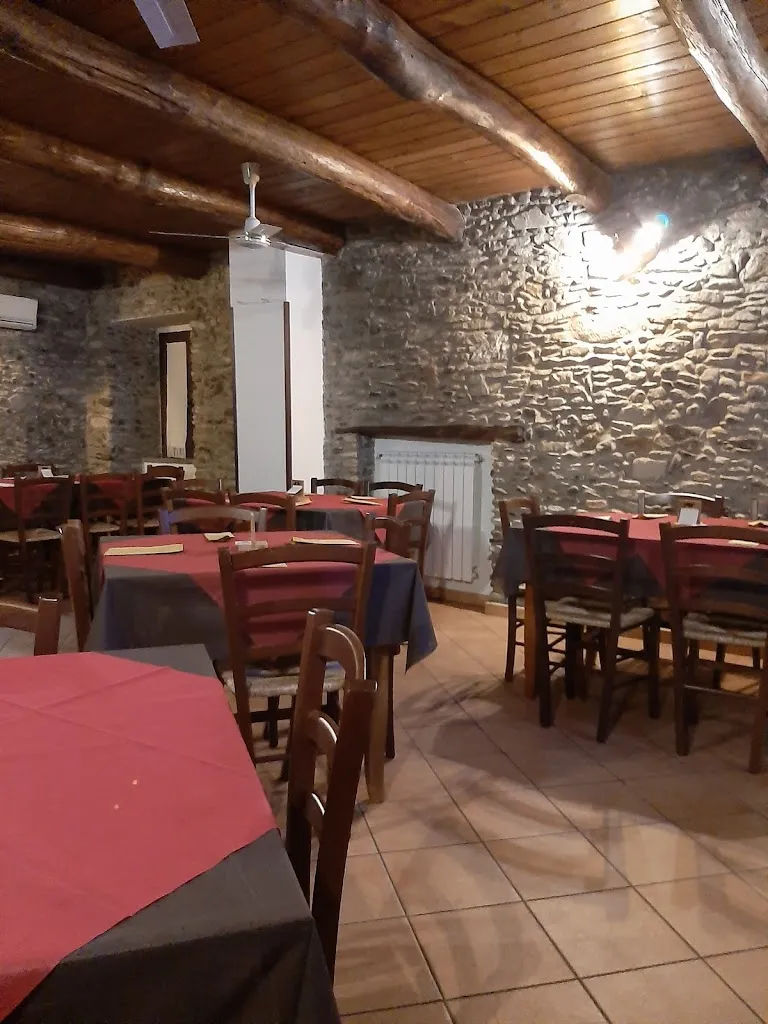 Civico 17 restaurant in Panettieri