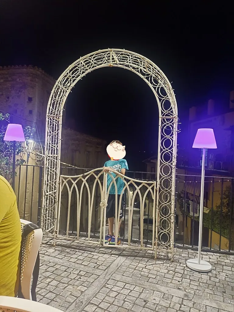 Jolanda Verrino_Mediterraneo - Restaurant & Lounge bar Nuova Gestione_Nicotera_review