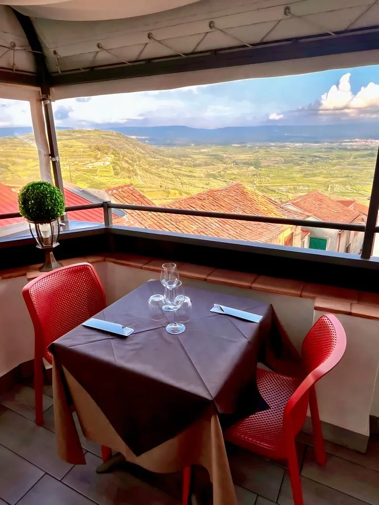 Mediterraneo - Restaurant & Lounge bar (La Porta Grande)Nuova Gestione restaurant in Nicotera