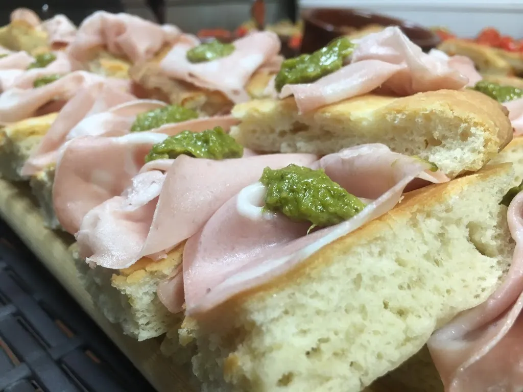 Paninoteca Jerry Cafe' Restaurant | JERRY LUXURY CATERING_Nicotera_slider_image_2