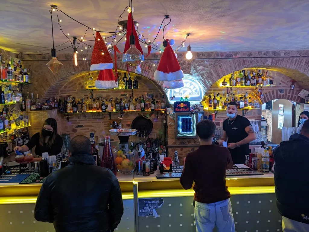 Pasquale Fida_Fragole Amare Lounge_Nicotera_review