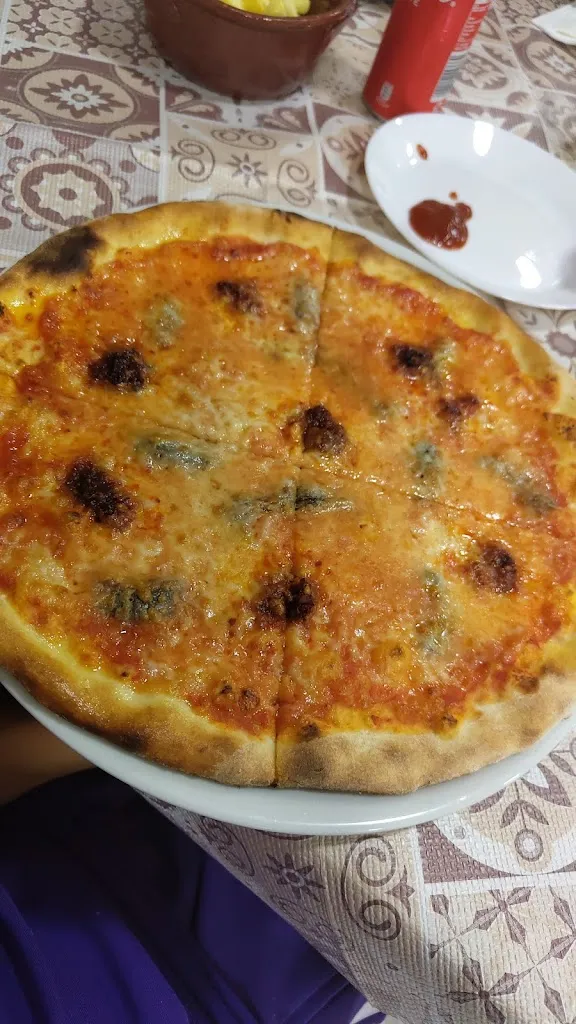 Matteo Bruni antonio_PIZZERIA - LO SFIZIO_Nicotera_review