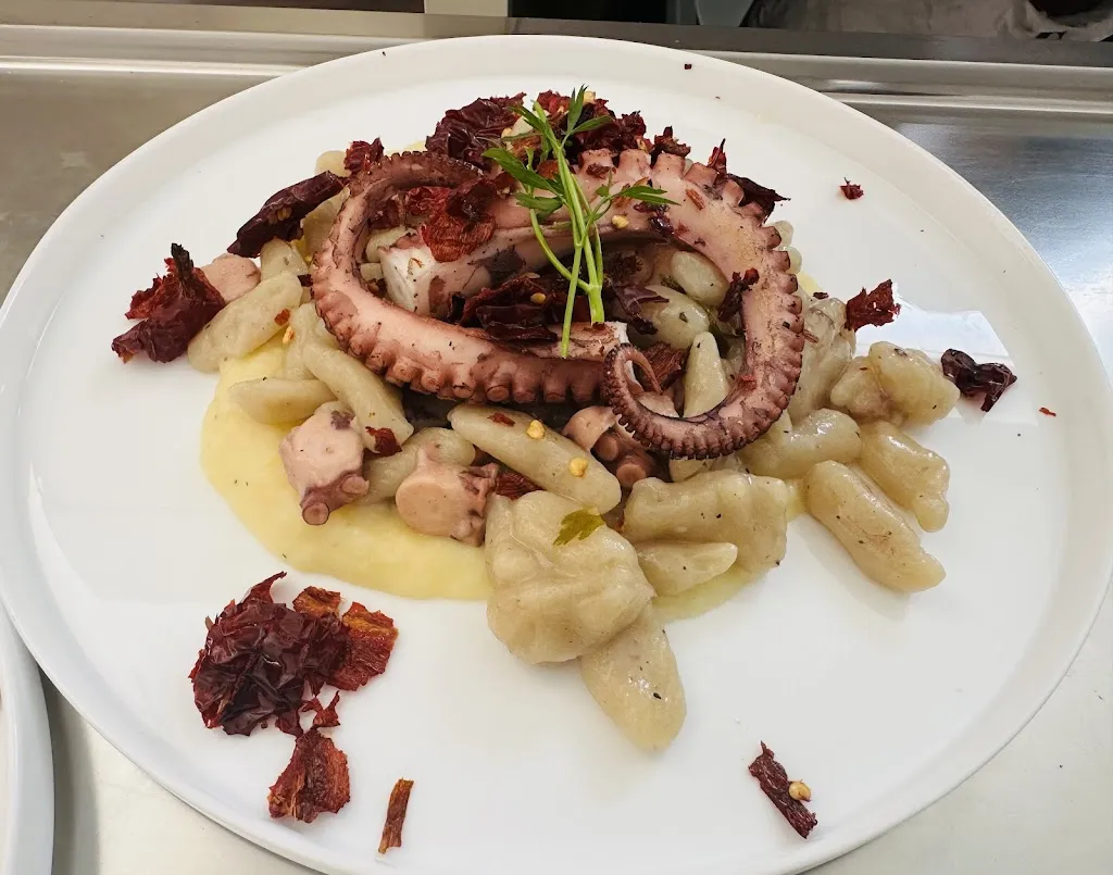 Lao Bistrot - Ristorante e Bar_Papasidero_slider_image_3