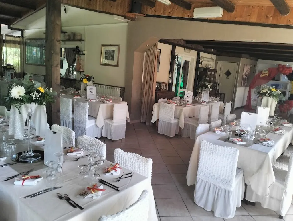 Bar Ristorante Grotta Del Romito restaurant in Papasidero