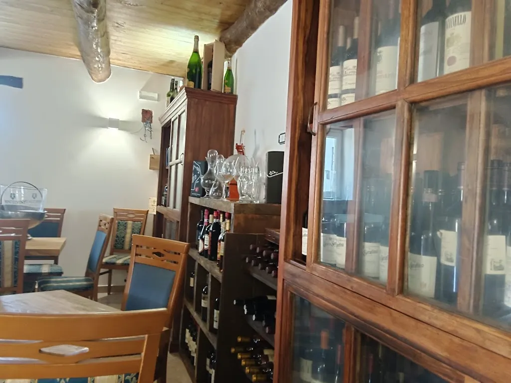 Exedra restaurant in Papasidero