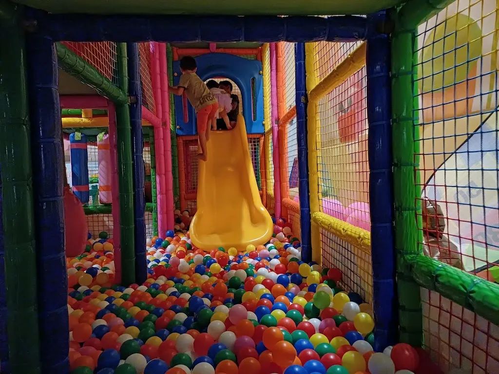 Bartek Gradecki_MAMAS PELLARO_Pellaro_review