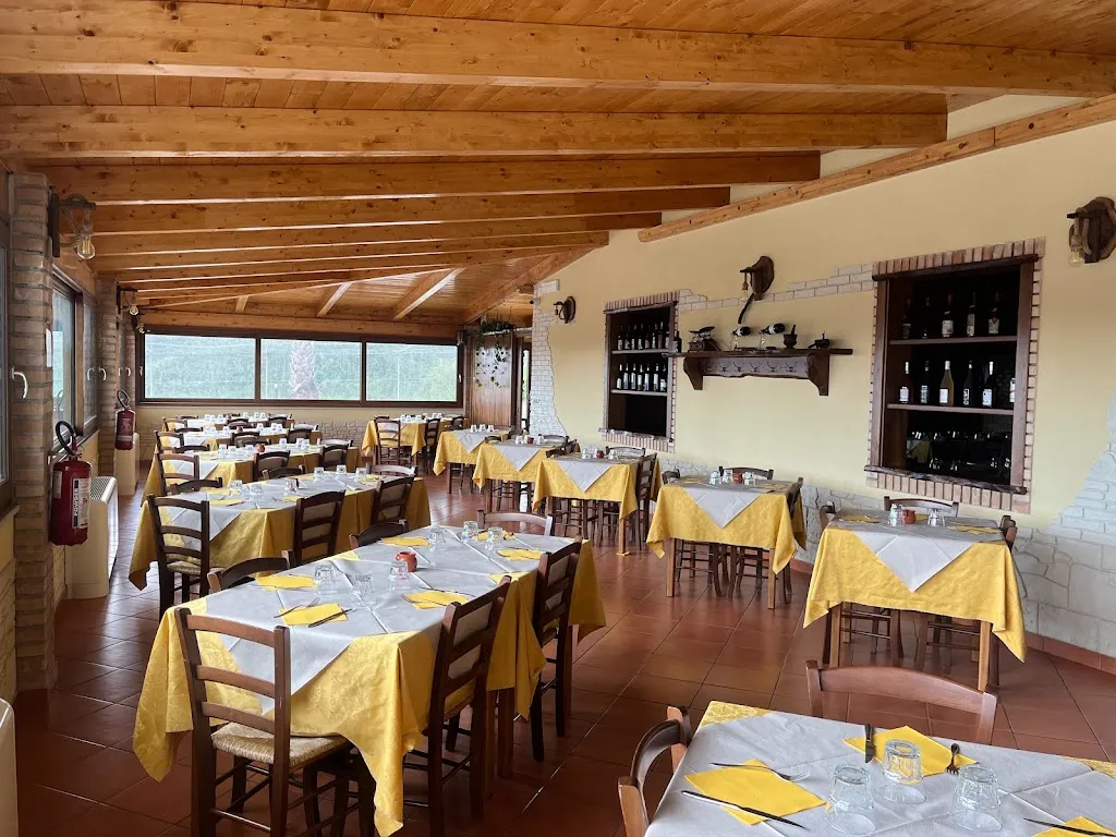 Agriturismo "a Pignata" restaurant in Pernocari-Presinaci
