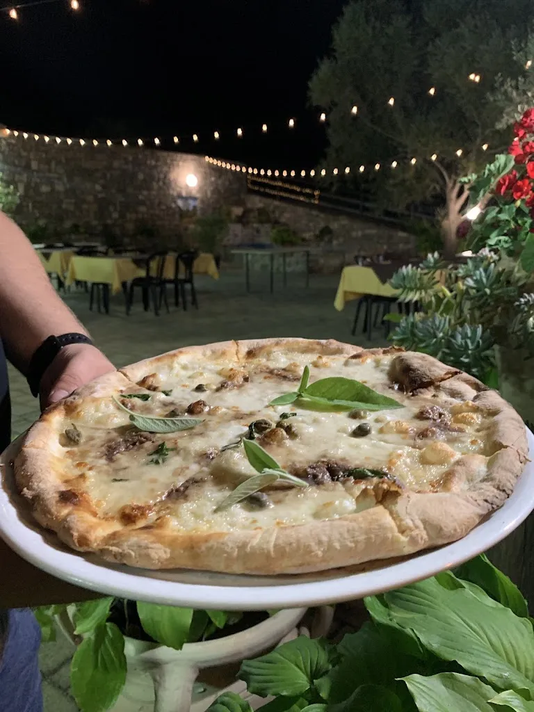 Yilinda Park - Ristorante Pizzeria Sala Ricevimenti_Plataci_slider_image_1