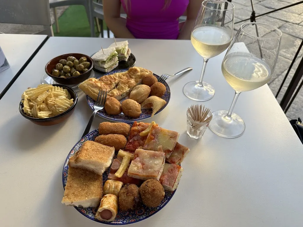 Dani Cimi_Caffé Bistrot_Palmi_review