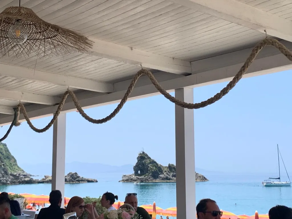 daniela agresta_Boga Terrazza sul Mare_Palmi_recensione