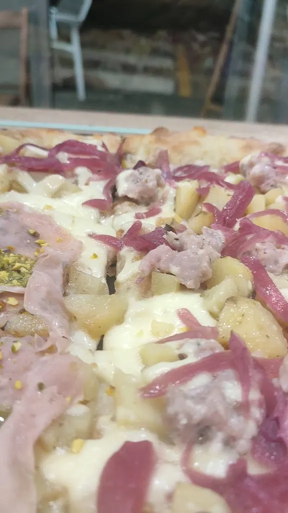 Nonna Vittoria Pizzeria_Palmi_slider_image_2