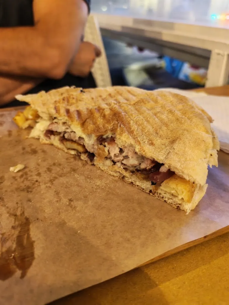 Kindalf Von Zed_Pitta Ai Lov Iu_Palmi_review