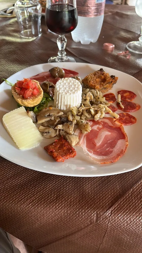 Ristorante Pizzeria L'Uliveto_Palmi_slider_image_3