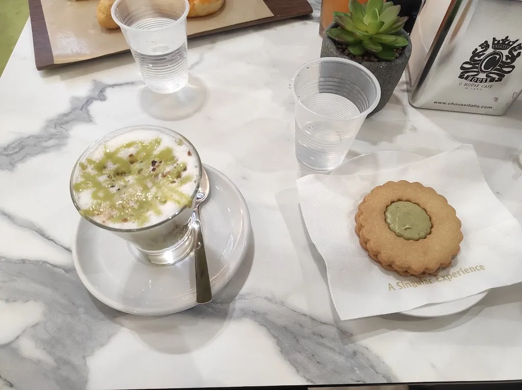 C House Cafè Milano_Palmi_slider_image_2