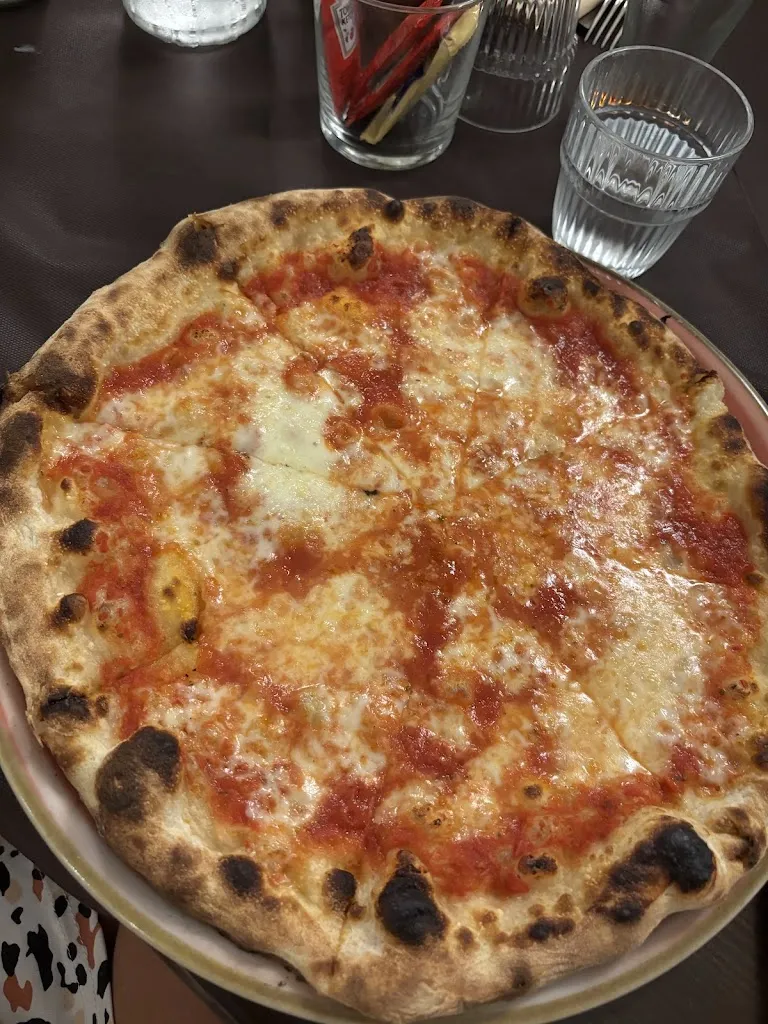 Lelia Liguoro_El Gordo_Polistena_review