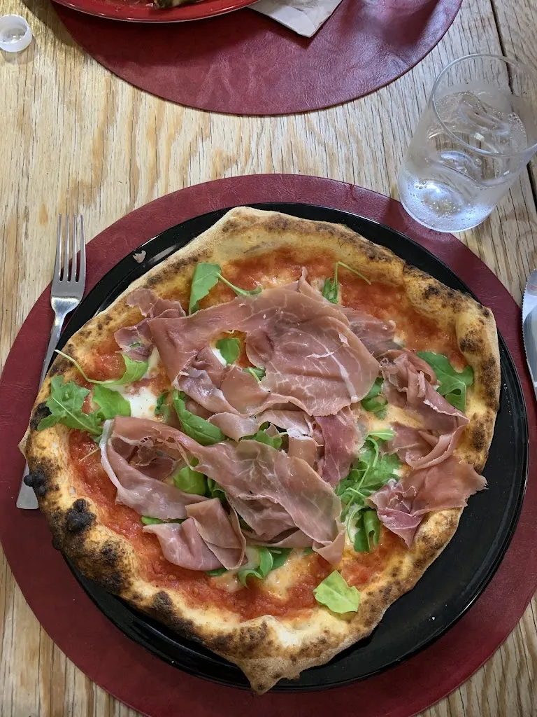 Mimmi Heinilä_Bafforosso_Polistena_review